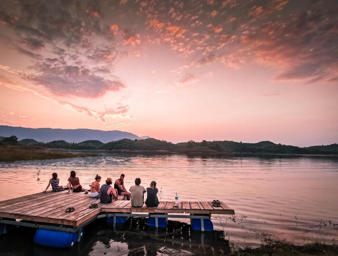 Sunset Nam Ngum Resort Vang Vieng Zewnętrze zdjęcie