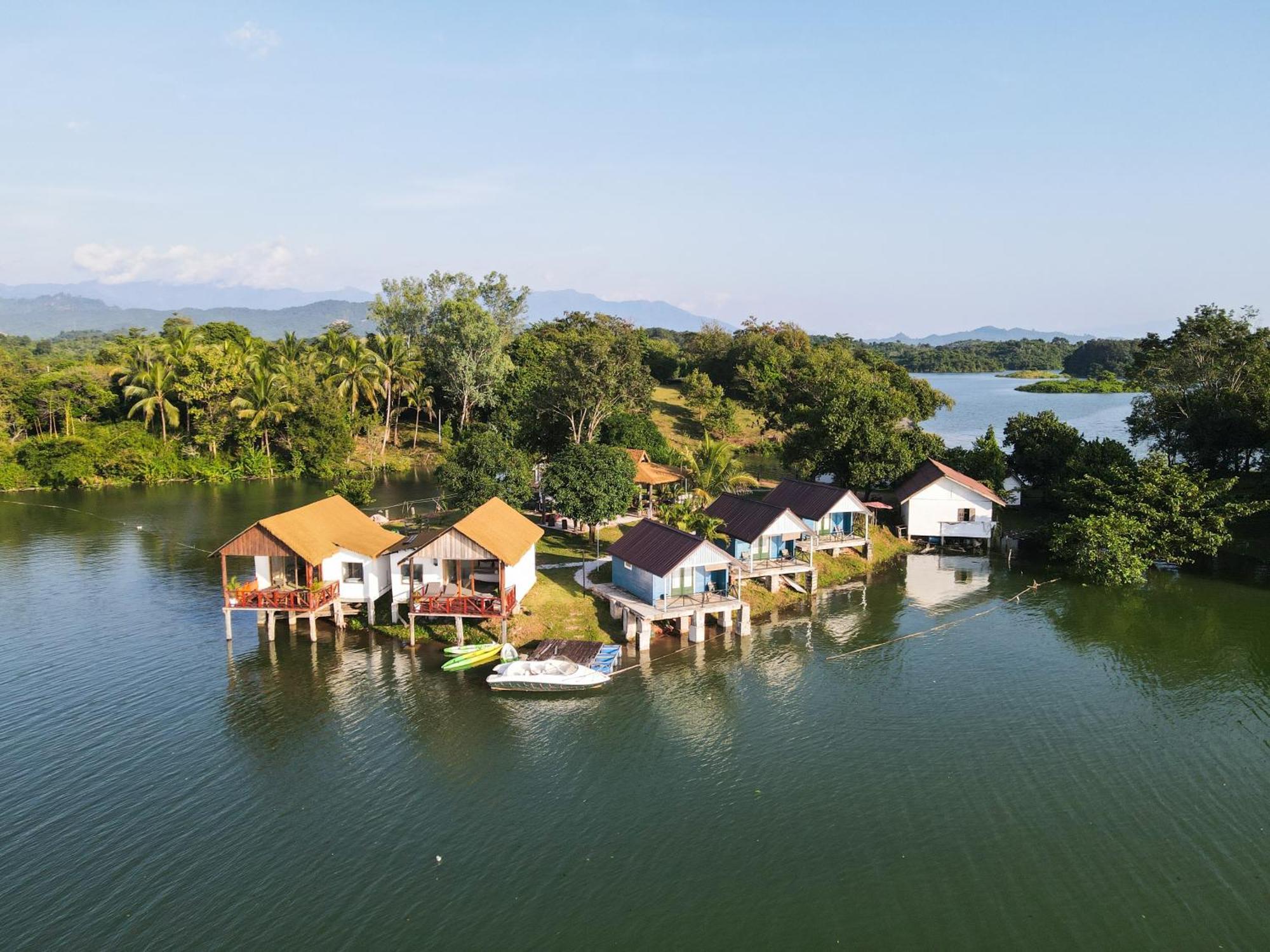 Sunset Nam Ngum Resort Vang Vieng Zewnętrze zdjęcie