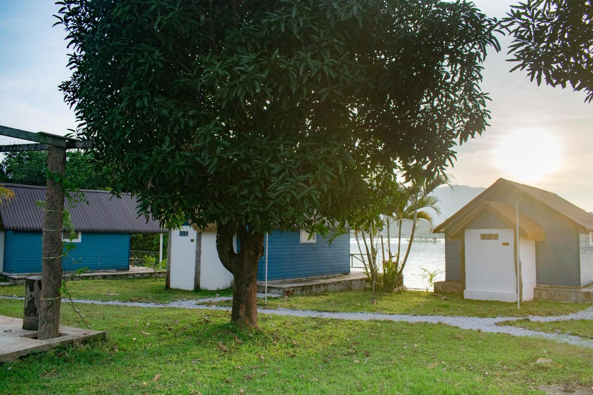 Sunset Nam Ngum Resort Vang Vieng Zewnętrze zdjęcie